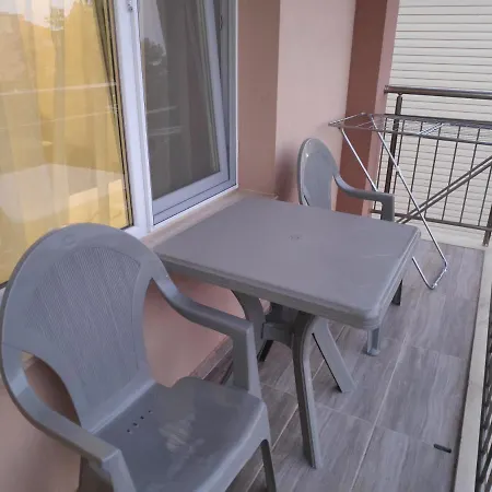 Къща За Гости Снежа, Guests House Snezha * אובזור